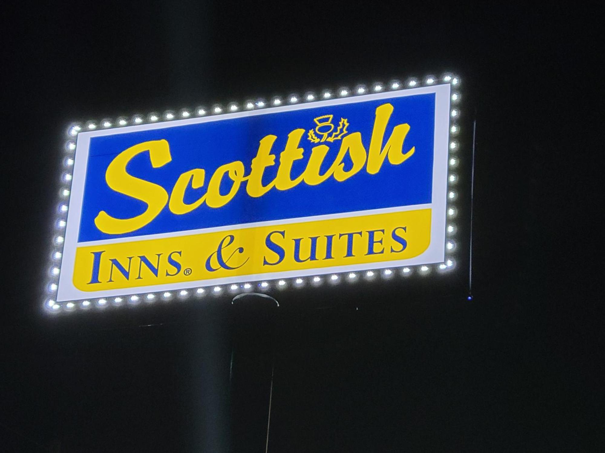Scottish Inn & Suites Hankamer Exterior photo